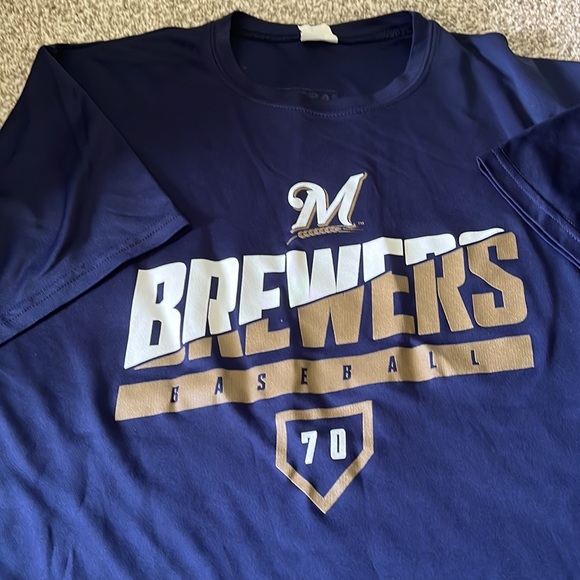 Milwaukee Brewers shirt - Picture 2 of 2